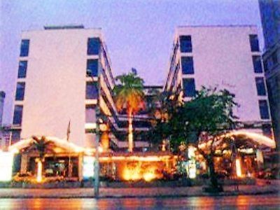 Holiday Mansion Hotel Banguecoque Exterior foto